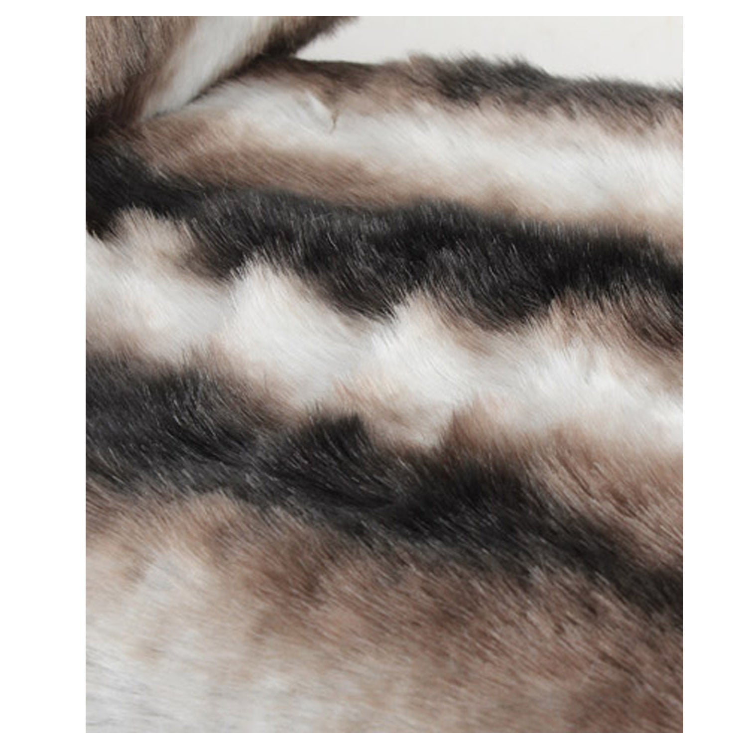 Fur Throw 'Chinchilla Smokey Grey'